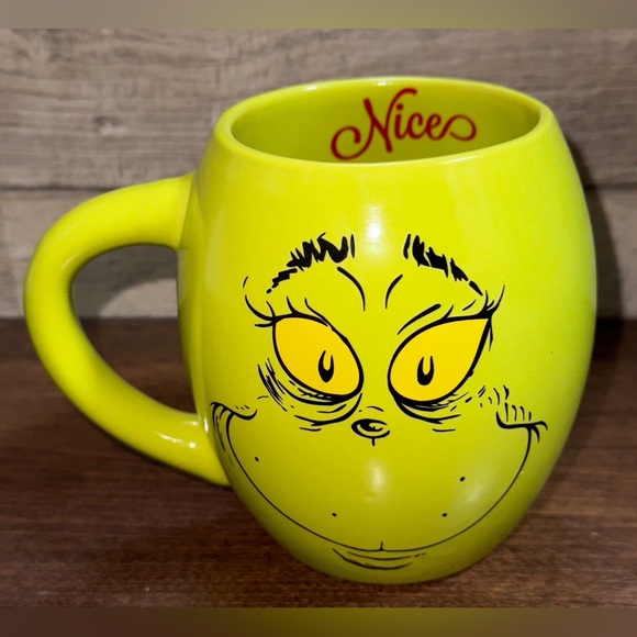 Super Cute Dr. Seuss GRINCH Naughty Or Nice Oval Ceramic 18oz Mug - NEW - Picture 6 of 10